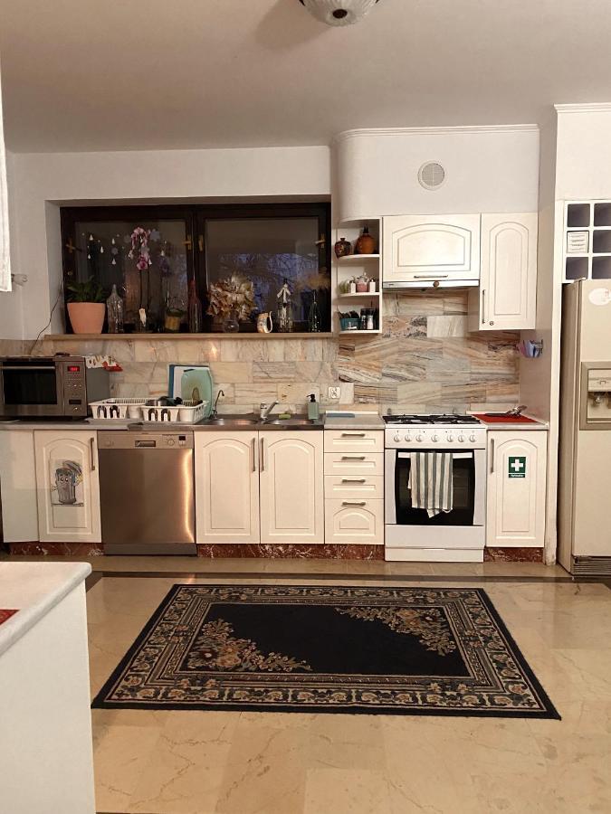 Guest House Villa Arkadia Варшава Экстерьер фото