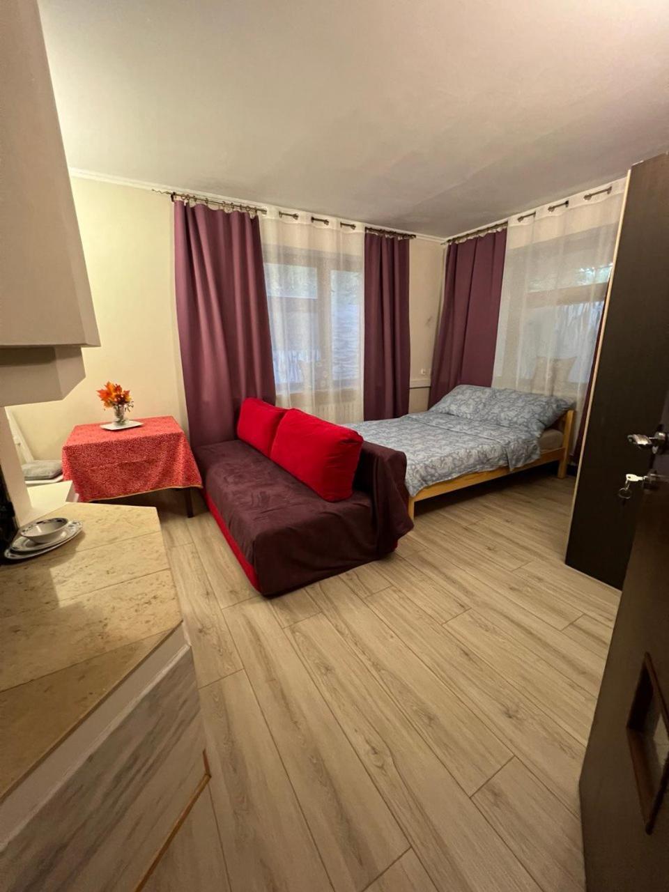 Guest House Villa Arkadia Варшава Экстерьер фото