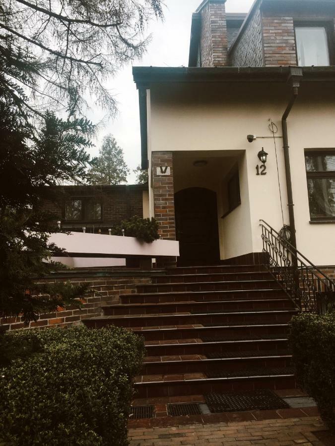 Guest House Villa Arkadia Варшава Экстерьер фото